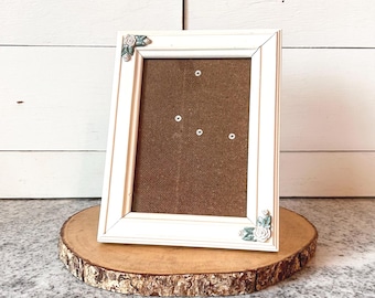 Amazon.com - AKRILANE 5x7 Picture Frame Wood Rustic  Textured Neutral 5x7 Picture Frame Rustic Cream Distressed Decor display picture 1