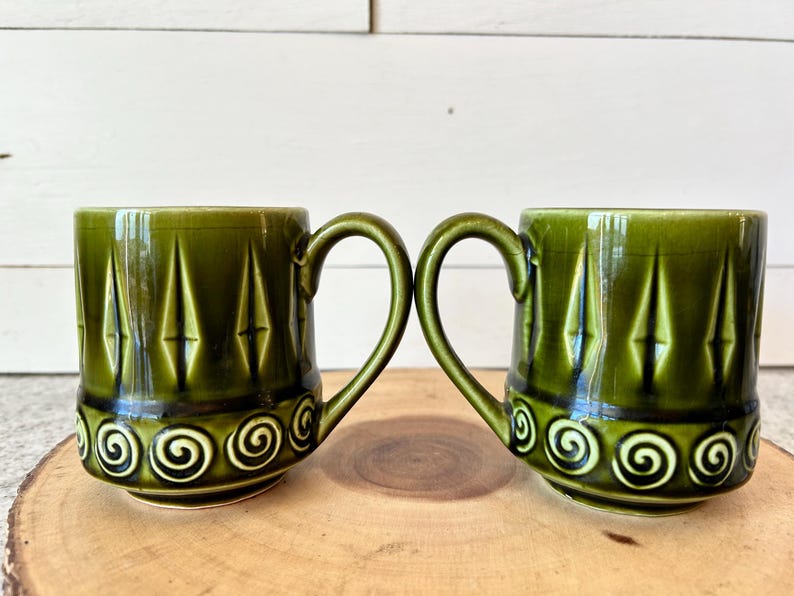 Vintage Royal Sealy Japan Olive Green Coffee Mug Set of 4 With Swirl