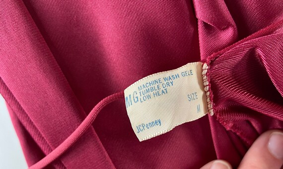 Vintage JCPenney Magenta Satin Nightgown Lace Det… - image 7