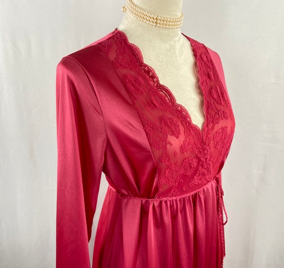 Vintage Fuchsia Gilead Nightgown with Lace Detail… - image 8