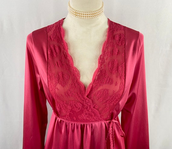 Vintage Fuchsia Gilead Nightgown with Lace Detail… - image 2