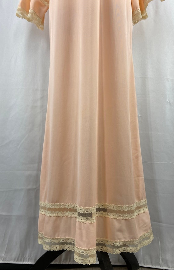 Vintage Formfit Rogers Peach Nightgown with Cream… - image 8