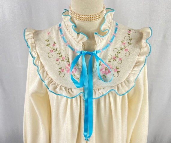 Elegant Vintage "It's A Charm" Full Length Housec… - image 2