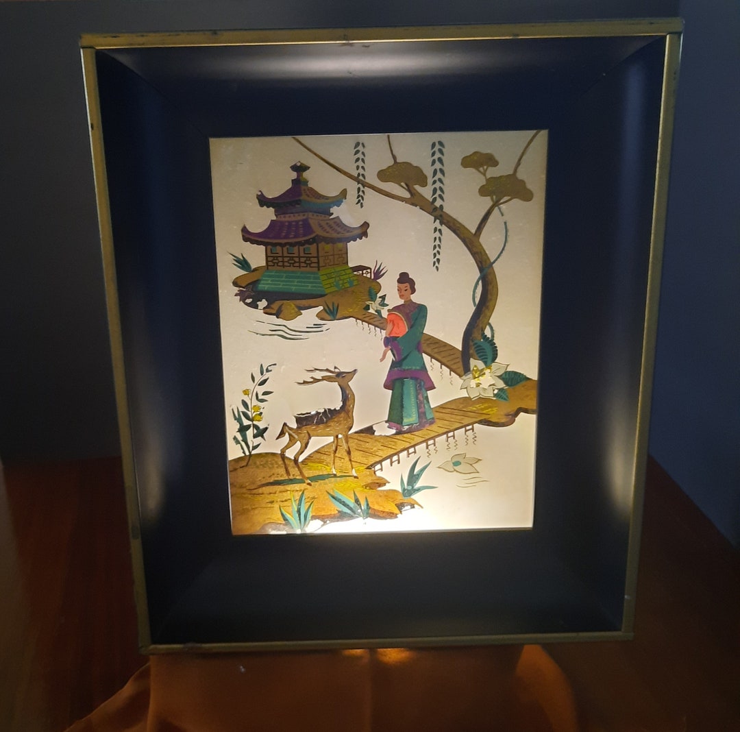 Vintage Asian Lighted Shadow Box - Etsy