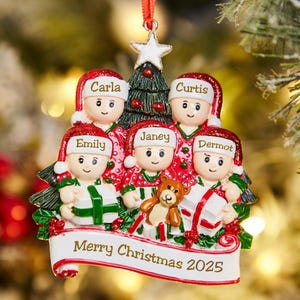 Personalisierte Familie Weihnachten Ornament, 2026 Weihnachten Ornament, Laser gravierte Familie Ornament, benutzerdefinierte Familie Ornament für Weihnachtsbaum Dekor Bild 2