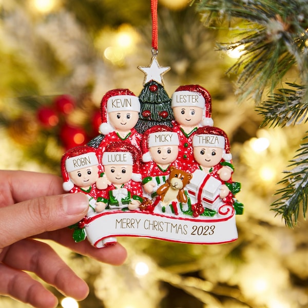 2023 Christmas Ornament With Family Member Name,Personalized Family Ornament,Family of 2 3 4 5 6 Ornament,Christmas Keepsake,Xmas Tree Decor