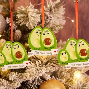 Personalised Christmas Ornament Ornament Family Avocado Ornament,2-4 People Expecting Avocado Hand Personalized Christmas Ornament zdjęcie 10