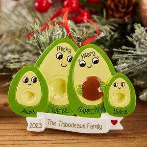 Personalised Christmas Ornament Ornament Family Avocado Ornament,2-4 People Expecting Avocado Hand Personalized Christmas Ornament zdjęcie 2