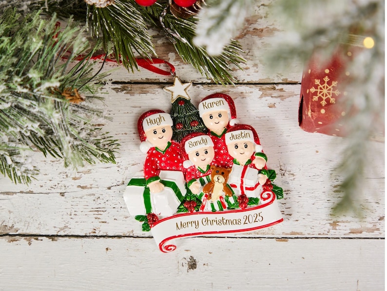 Personalisierte Familie Weihnachten Ornament, 2026 Weihnachten Ornament, Laser gravierte Familie Ornament, benutzerdefinierte Familie Ornament für Weihnachtsbaum Dekor Bild 9