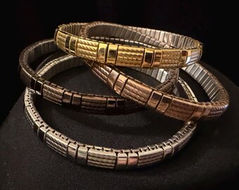 Vintage Mixed Metal Stretch Bracelet Stack Set of 4 — Gold Silver Rose Gold Gunmetal Stacking Bracelets