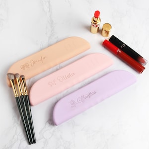 Custom Name Silicone Makeup Brush Bag, Personalized Engraved Mini Cosmetic Case, Portable Waterproof Travel Makeup Brush Organizer as Gift