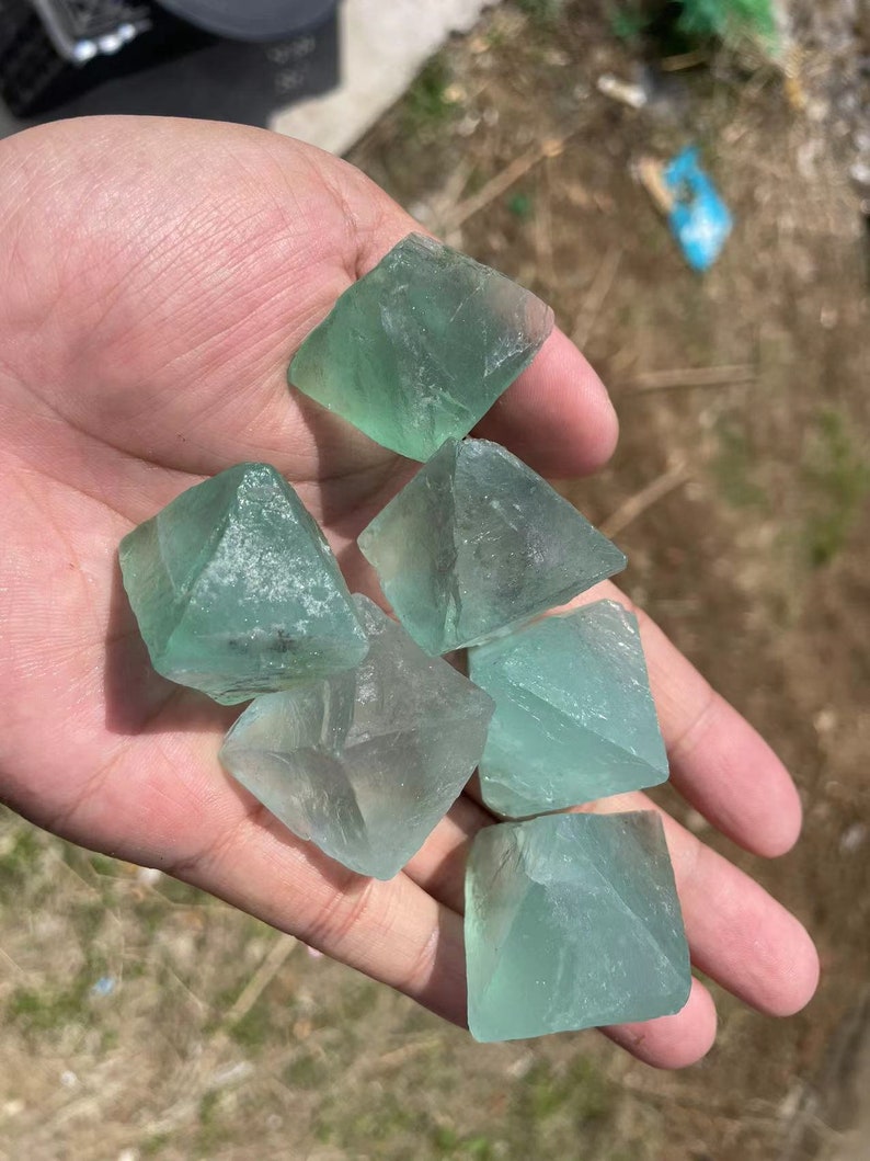 Natural green fluorite purple fluorite octahedron quartz crystal copper reiki healing random 1pc green