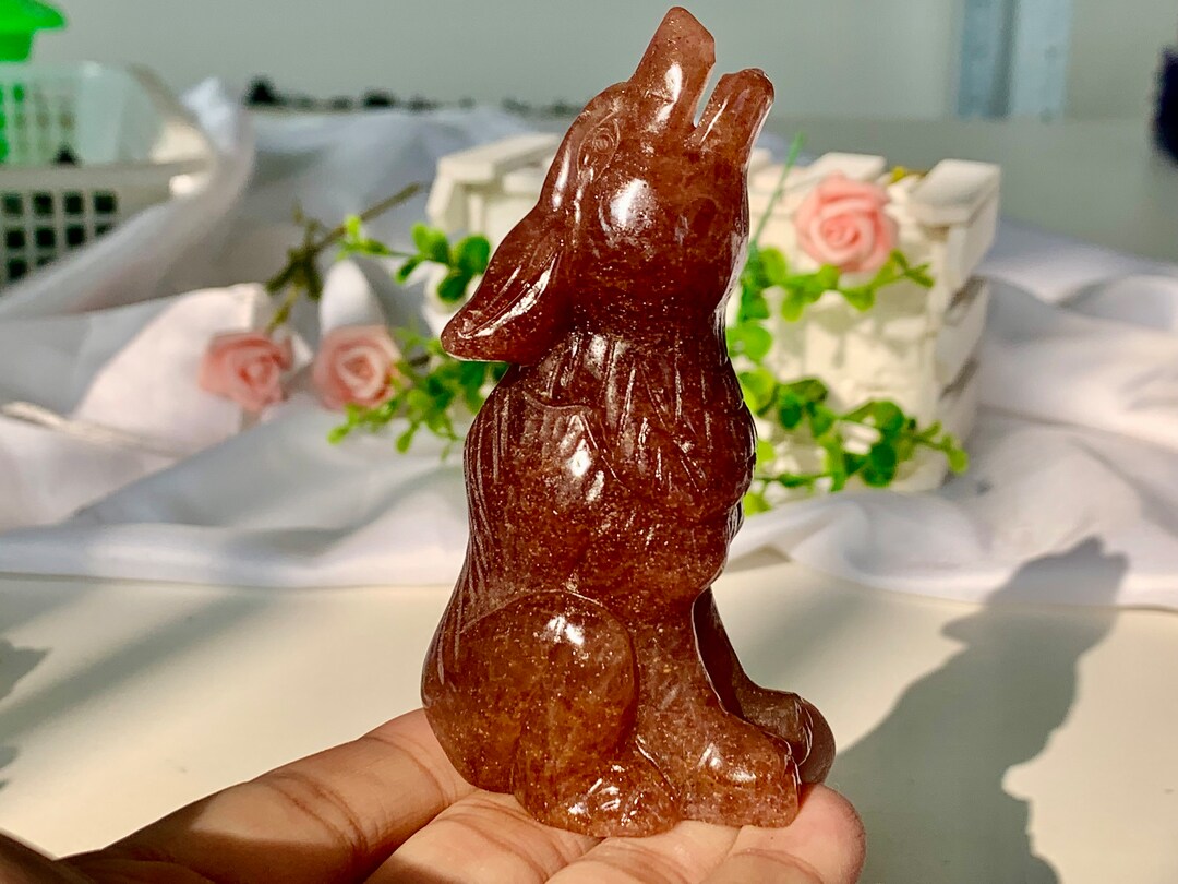 3.5 Natural Strawberry Quartz Wolf, Quartz Crystal Wolf, Crystal Skull, Crystal Wolf, Hand