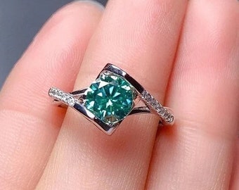 1.0 CT Round Green Moissanite Ring, Round Engagement Ring, Dainty & Gorgeous Green Moissanite Ring, Wedding Ring, Women's Ring, Best gift