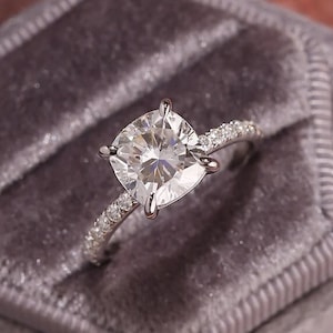 2.0 Ct Cushion Moissanite Engagement Ring, Cushion Moissanite ring, 10/14k Solid Gold wedding Ring, Anniversary Ring, Cushion Bridal Ring.