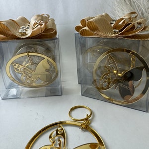 Butterfly Mirror Keychain, Wedding Party Favors, Sweet 16 Gift, Personalized , Baby Shower Favors, Mis 15, Acrylic Mirror,