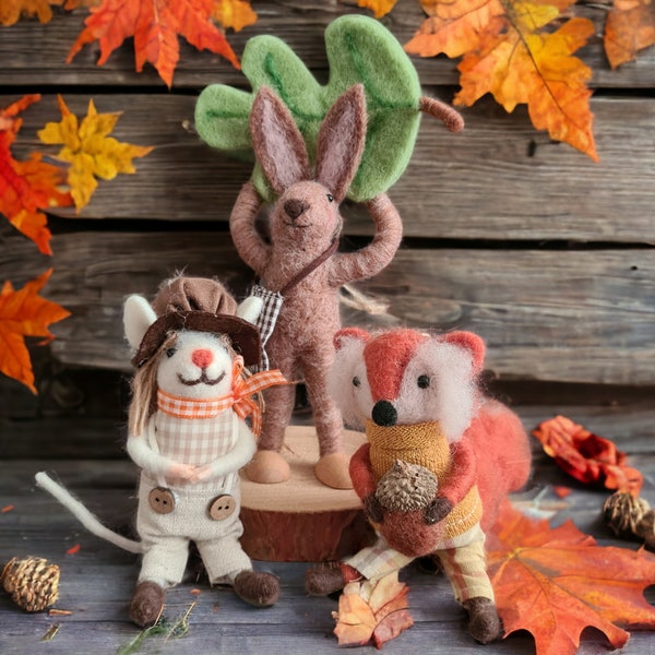 Autumn Crew Needle Felted Animal Decor , Fox with Acorn, Scarecrow Harvest Mouse & Foraging Rabbit - Cozy Hanging or Standing Fall Ornaments