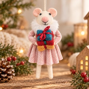 Felt Christmas Mouse Ornament, Pink Dress Mouse Decoration with Gifts, Cute Xmas Tree Hanging, Woodland Christmas Decor, Mouse Gift