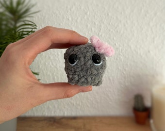 Sad Hamster gehäkelt Handarbeit | Hamster| Schleife | Babyshower | Geschenk | Süß | Geburtstag