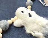 Halloween Needle Felted Ghost Garland Decoration wooden and felt beads hand made hanging decor whimsical halloween