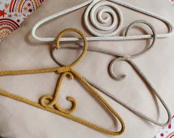 Baby hanger set for baby clothes for clothing rack. Personalized baby hangers - baby shower decorations neutral colors