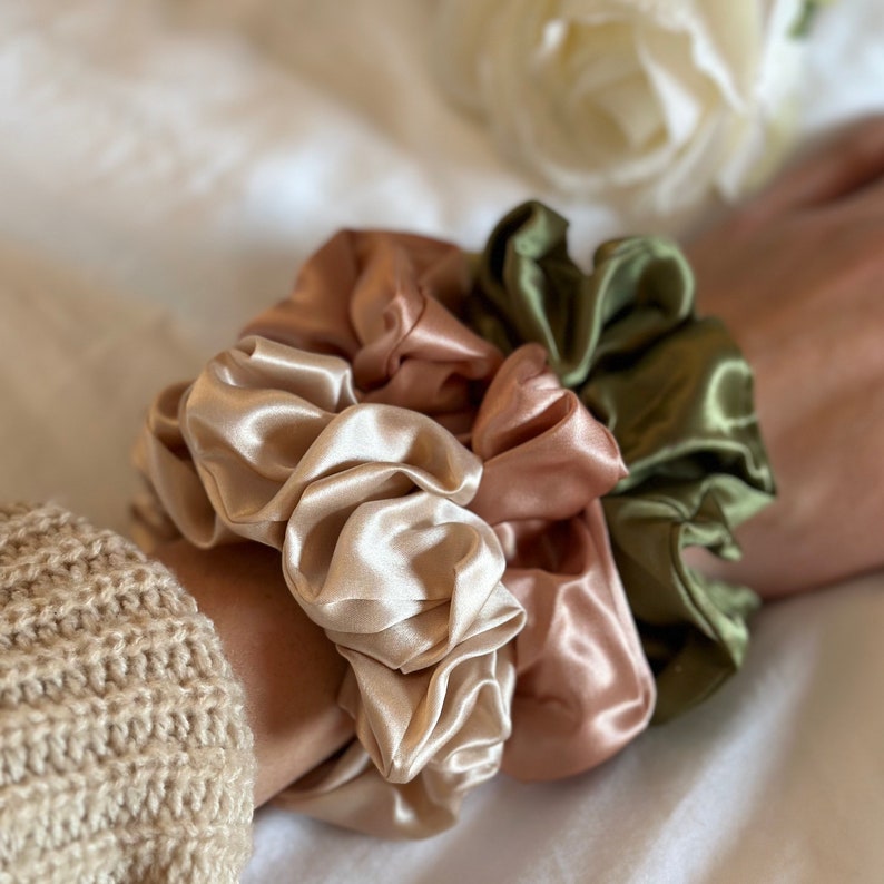 Real Silk Scrunchie, 100% Mulberry Silk, Bridesmaid Gift, Bridesmaid Thank You, Maid of Honour, Bridesmaid Proposal, Gift for Mum image 1