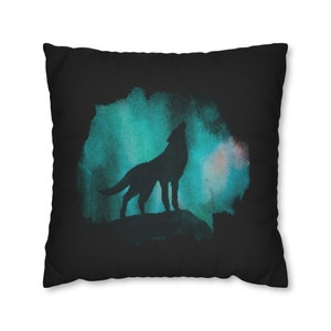 Wolf Howling Square Pillow Case Hunter Wildlife Decor Indigenous Design First Nations Spirit Animal Western
