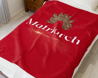 Matriarch Velveteen Plush Blanket: Trendy Family Throw