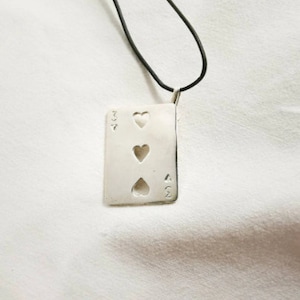 POKER- TRE di CUORI- ciondolo in argento 925- realizzato a mano- Lamu Tanya Gioielli design- fatto in Italia- collezione poker- 3-Las Vegas-