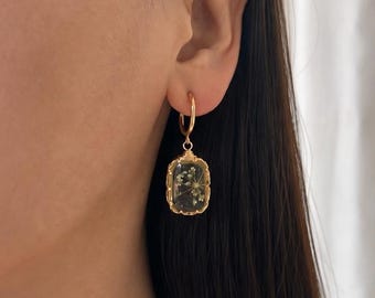 Pressed Flower Resin Clip On Earrings, Gold Hoop Non Pierced Earrings, Botanical Floral Earrings, Nature Inspired Jewelry, H10