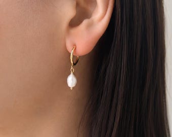 Dainty Freshwater Pearl Clip On Earrings, Tiny Pearl Gold Hoops, Non Pierced Earrings, Minimalist Everyday Jewelry