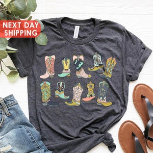 Cowgirl Stiefel Shirt, Country Konzert T-Shirt, Western Grafik T-Shirt für Frauen, süße Country Shirts, Cowgirl Shirt, Farm Shirt, Western Boots Shirt