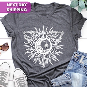 Camiseta de luna mística, camiseta de sol y luna, camiseta de regalo de luna, camiseta de amante de la luna, camiseta de luna bohemia, camiseta celestial, camiseta de luna creciente, regalo para ella