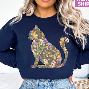 Cat Mom Sweatshirt, Floral Cat Shirt, Purr Shirt, Cat Mom Floral Cat Tee, Cat Lover Shirt, Animal Lover Tee, Cat Lovers Shirt, Gift for Mom