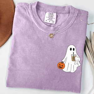 Comfort Colors® Сute Ghost Coffee Shirt, Сute Little Ghost Iced Coffee t-shirt, Boo Ghost Shirt, Halloween Coffee Lovers, Ghost Coffee Shirt
