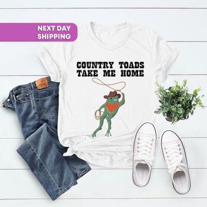 Cowboy Frog Tshirt, Toad Shirt, Frog Lover shirt, Funny Shirt, Funny Western Froggy Shirt, Cottagecore Froggy Tee, Animal Lover Shirt