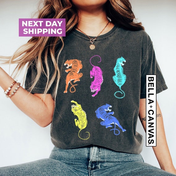 Colorful Tiger Mineral Washed T Shirts, Relaxed Graphic Top, Unisex Relaxed Fit Tee, Womens Tiger Shirt, Cute Tiger Shirt, Tiger Tee