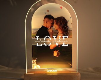 Personalized Couple Photo Plexiglass - Romantic Gift with Wood Base