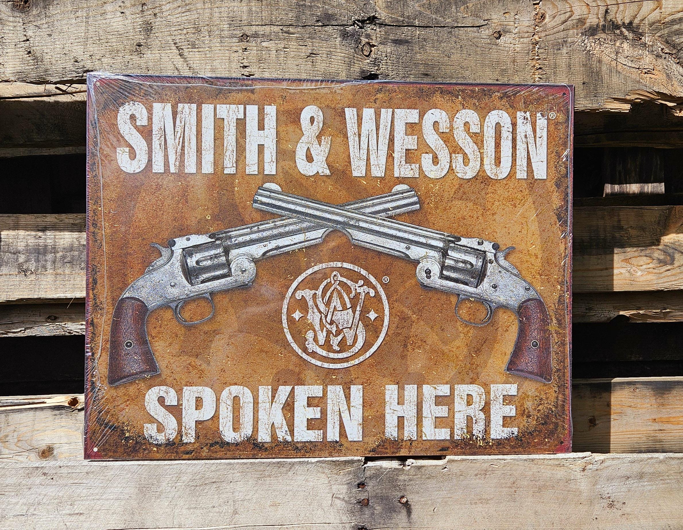 スミス&ウエッソン　SMITH & WESSON　【超レア商品】銃 ポスター Smith & Wesson Spoke Here TIN SIGN Vintage Advertisement USA