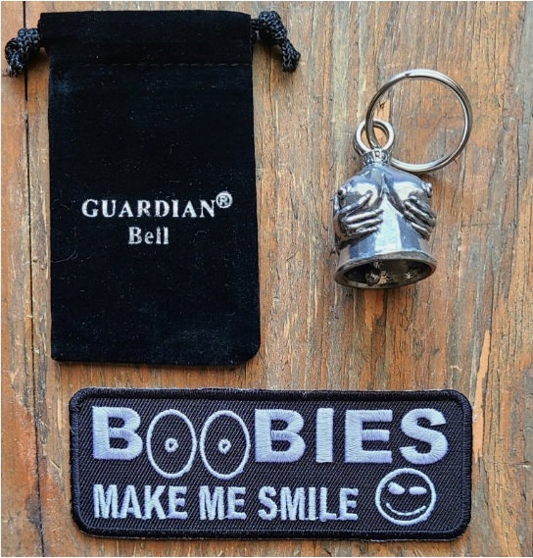 Campana Portafortuna Guardian Per Moto E Bici - More Than A Handful Of Boobies - Gremlin Riding Bell In Peltro, Per Allontanare Gli Spiriti Maligni Sulla Strada