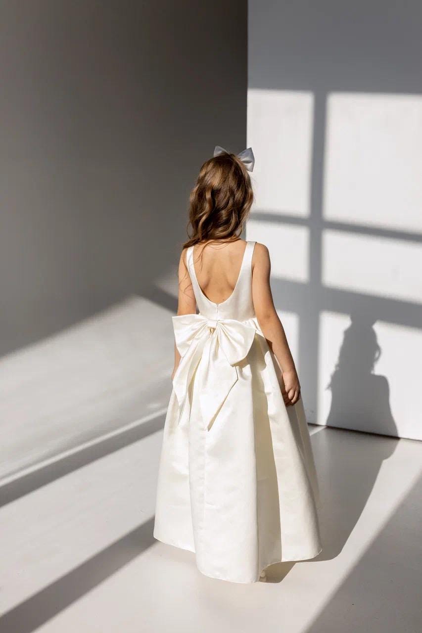 espresso brown satin dress Like Butter Blouson Maxi Color:Pastel Blue with a dramatic train Dove Lucy Van Pelt Dress