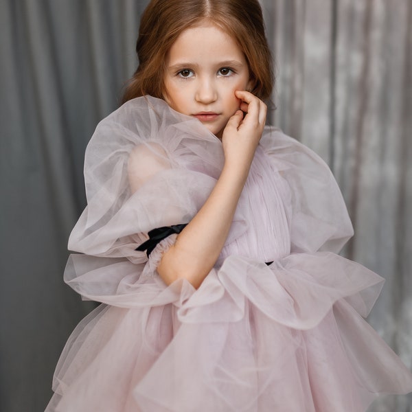 Robe de fille de fleur en tulle rose pâle ~ Robe de mariée pour les filles ~ Robe de fille de demoiselle d’honneur élégante ~ Robe de fille tutu Photoshoot ~ Robe de princesse