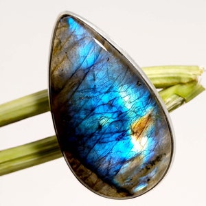 BLUE Flash Labradorite Ring In Sterling Silver, Size / 8 US