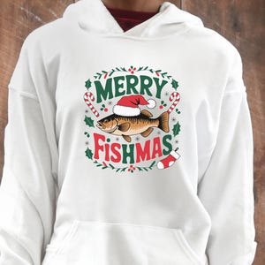 Feliz Navidad PNG digital, divertidos gráficos navideños de pesca, arte festivo de vacaciones con peces, gráfico de Papá Noel pescador, descarga de pescador por sublimación