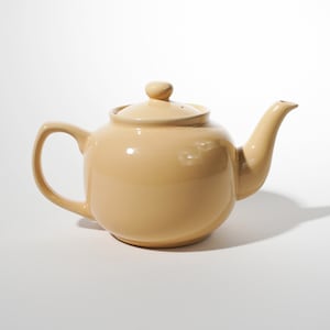 Vintage Ceramic Tan/Yellow Teapot