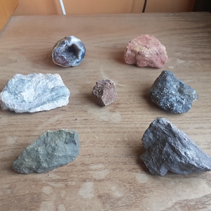 Lot of gemstones