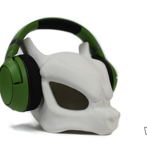 Mewtwo Skull Headphone Stand, Gaming Room Decor, Desktop, Paintable Bust , 3D Printed