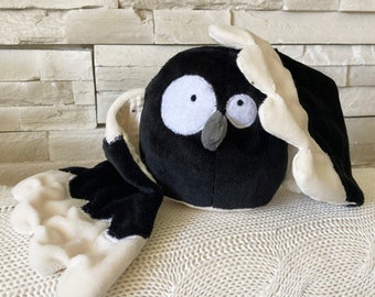 Piouf bird comforter. Magpie plush toy. Child's first name. Customizable. Child gift, birth list. Handmade cuddly toy.