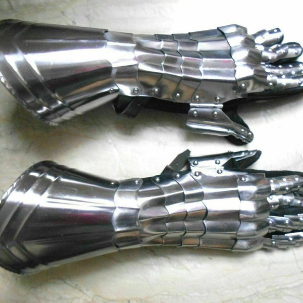 Functional Gauntlets Armor pair Medieval Steel Gloves Medieval Halloween Gift , Birthday Gift , New Year Gift