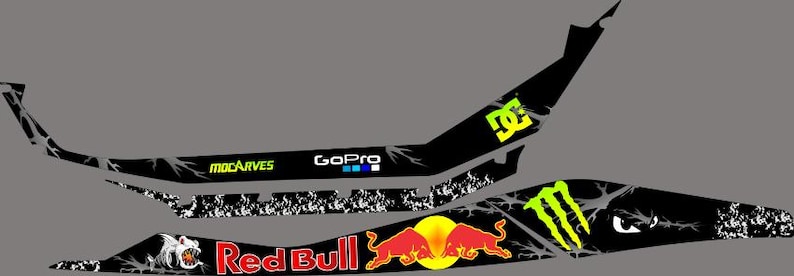 Pu&ograve; includere: Decalcomanie grafiche nere e grigie con loghi GoPro, Red Bull e Monster Energy. Le decalcomanie presentano un design frastagliato e astratto con dettagli bianchi e il logo DC Shoes. Ideale per la personalizzazione di veicoli.